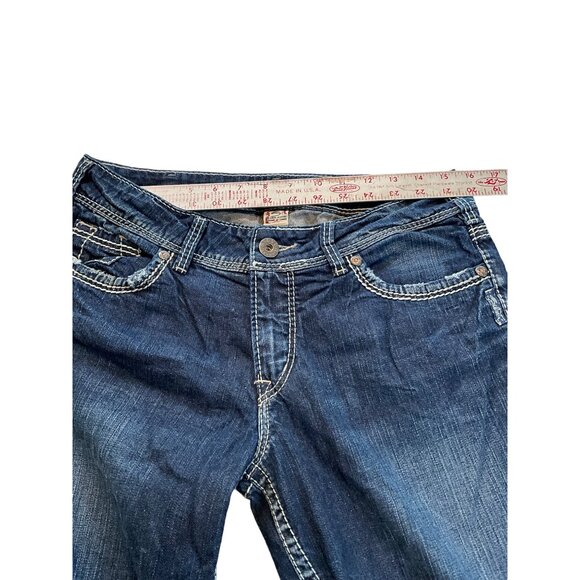 Silver‎ Jeans Size 17 Suki 31x32 Medium Wash Slim Cut Boot Cut Distressed Design - Picture 4 of 7